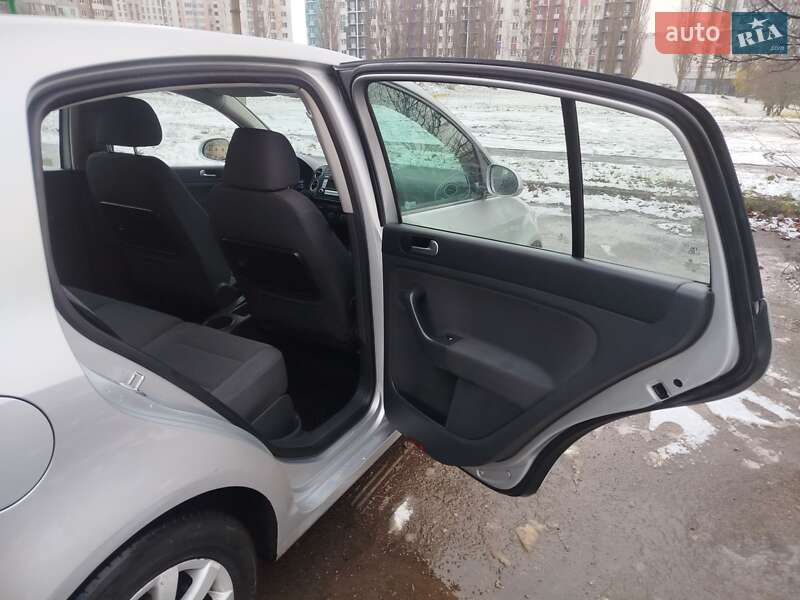 Хетчбек Volkswagen Golf Plus 2007 в Рівному