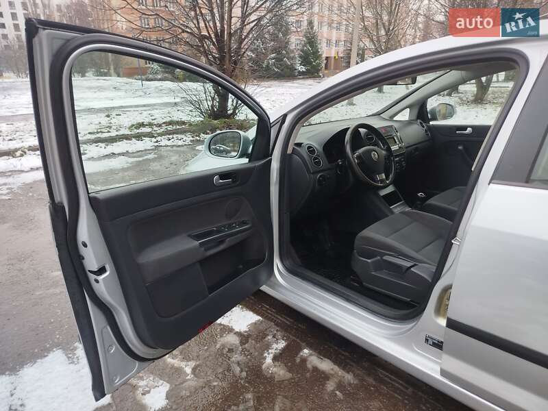 Хетчбек Volkswagen Golf Plus 2007 в Рівному