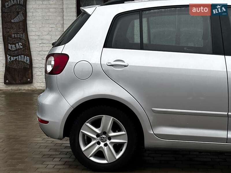 Хэтчбек Volkswagen Golf Plus 2010 в Красилове