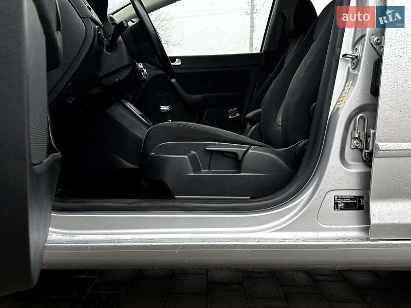 Хэтчбек Volkswagen Golf Plus 2010 в Красилове