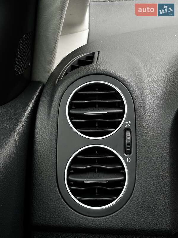 Хэтчбек Volkswagen Golf Plus 2010 в Красилове