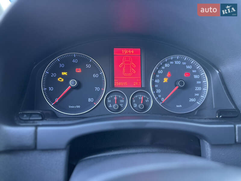 Хэтчбек Volkswagen Golf Plus 2008 в Мукачево