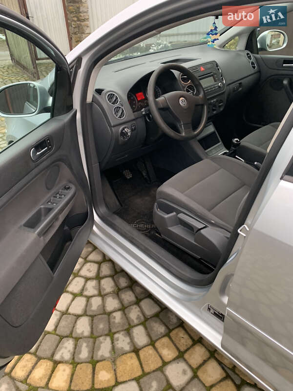 Хэтчбек Volkswagen Golf Plus 2006 в Ивано-Франковске фото 6 Хэтчбек Volkswagen Golf Plus 2006 в Ивано-Франковске