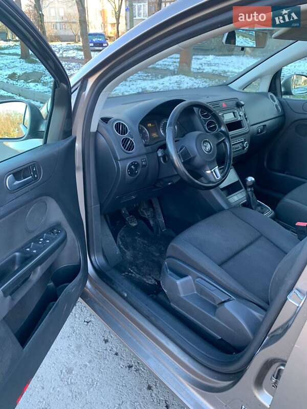 Хэтчбек Volkswagen Golf Plus 2009 в Калуше