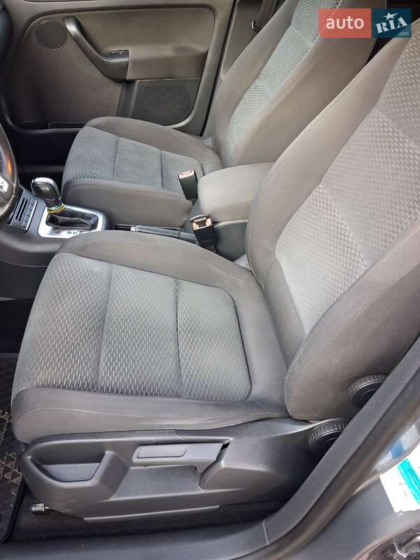 Хэтчбек Volkswagen Golf Plus 2011 в Одессе фото 10 Хэтчбек Volkswagen Golf Plus 2011 в Одессе