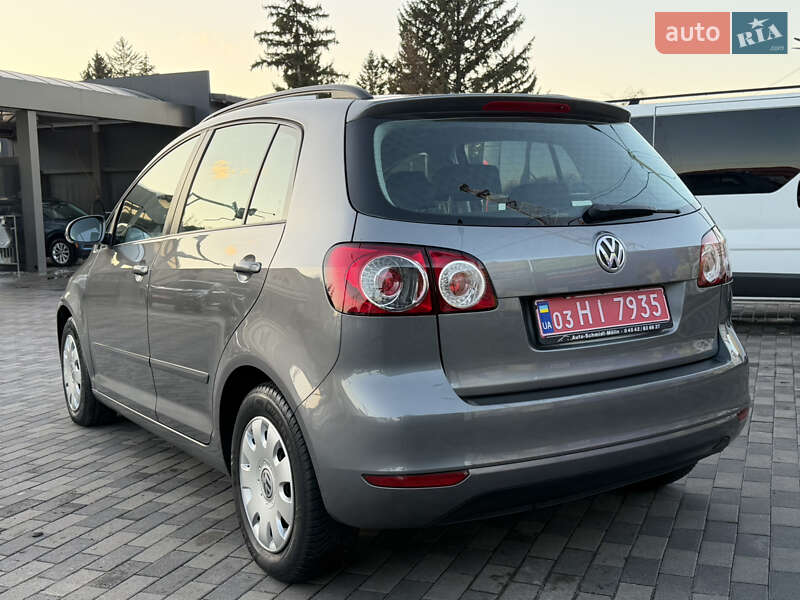 Хэтчбек Volkswagen Golf Plus 2010 в Лубнах