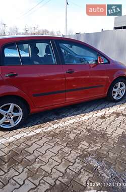 Хетчбек Volkswagen Golf Plus 2005 в Городку