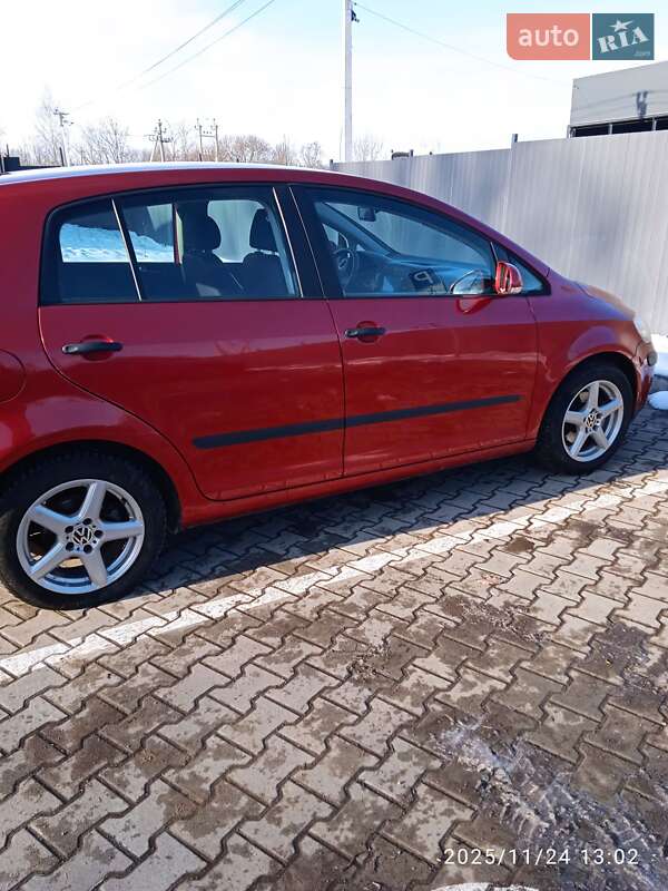 Хэтчбек Volkswagen Golf Plus 2005 в Городке