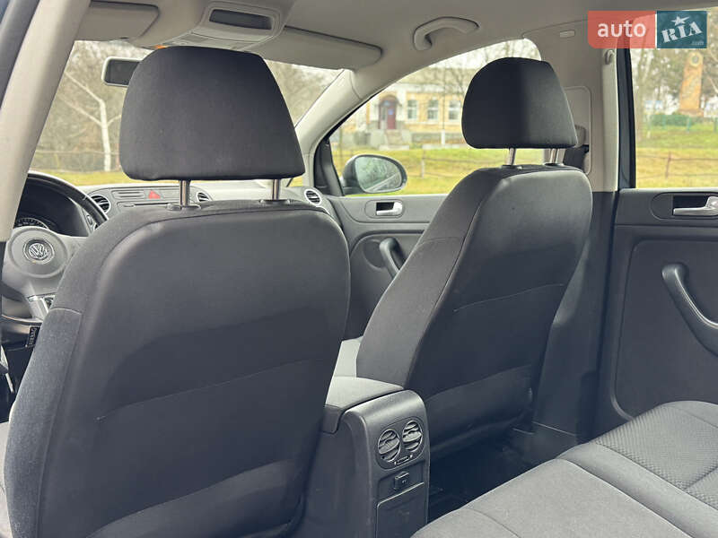 Хетчбек Volkswagen Golf Plus 2009 в Конотопі