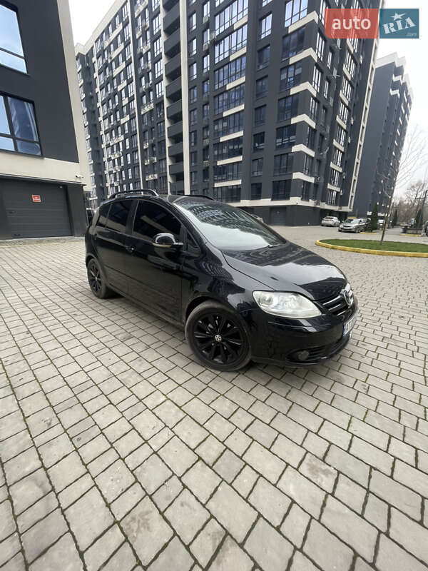 Хэтчбек Volkswagen Golf Plus 2007 в Ивано-Франковске фото 11 Хэтчбек Volkswagen Golf Plus 2007 в Ивано-Франковске