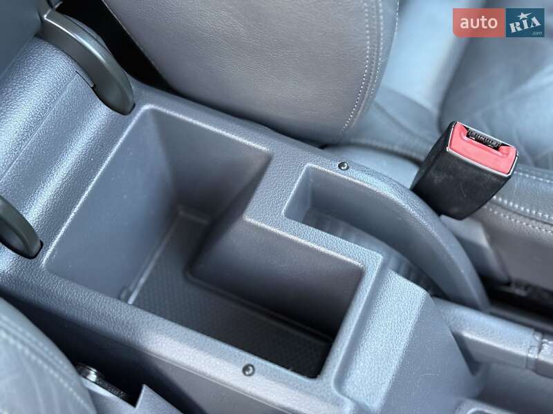 Хэтчбек Volkswagen Golf Plus 2008 в Новой Ушице