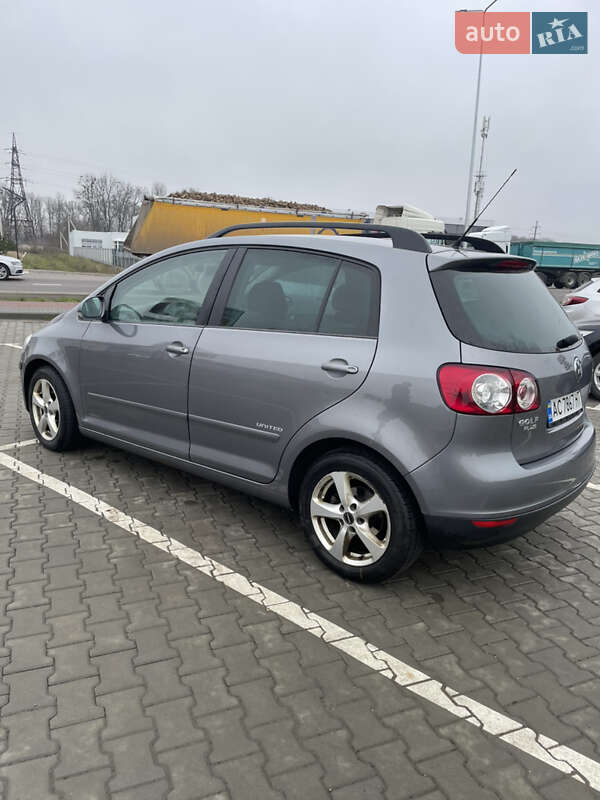 Хэтчбек Volkswagen Golf Plus 2008 в Луцке фото 3 Хэтчбек Volkswagen Golf Plus 2008 в Луцке