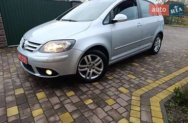 Хэтчбек Volkswagen Golf Plus 2008 в Киверцах