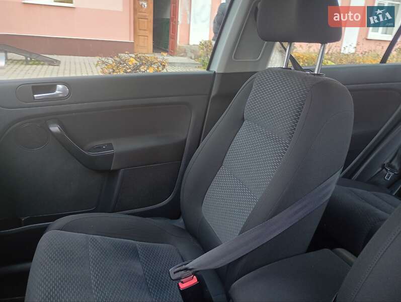 Хетчбек Volkswagen Golf Plus 2009 в Ізяславі