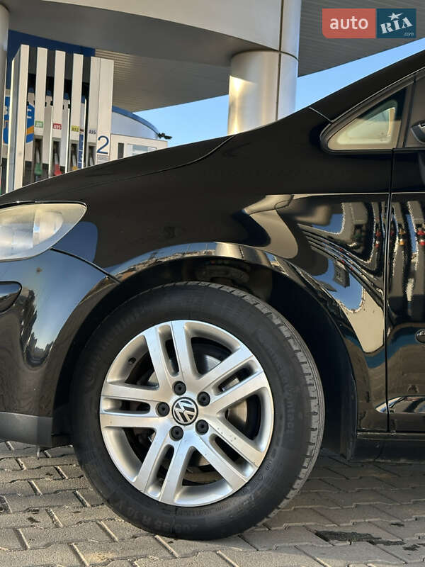 Хэтчбек Volkswagen Golf Plus 2006 в Хмельницком