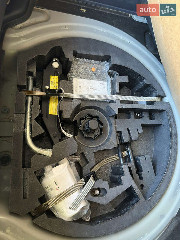 Хэтчбек Volkswagen Golf Plus 2006 в Хмельницком