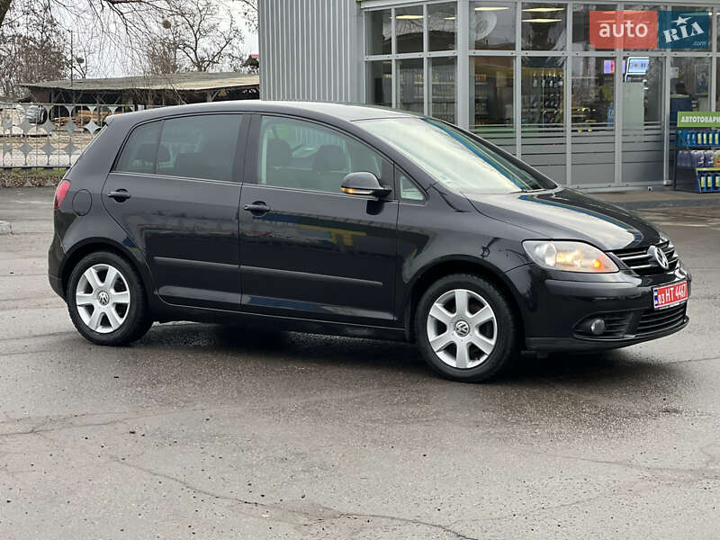 Хетчбек Volkswagen Golf Plus 2008 в Лубнах