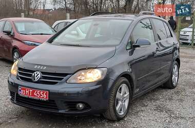 Хэтчбек Volkswagen Golf Plus 2008 в Ровно