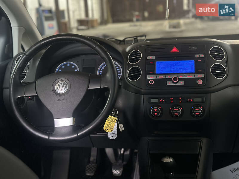 Хетчбек Volkswagen Golf Plus 2008 в Житомирі