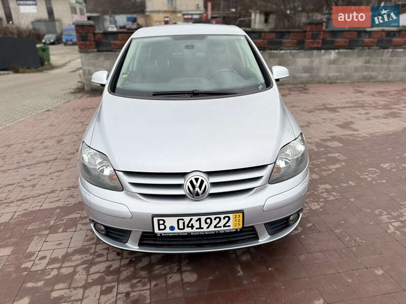 Хетчбек Volkswagen Golf Plus 2006 в Рівному