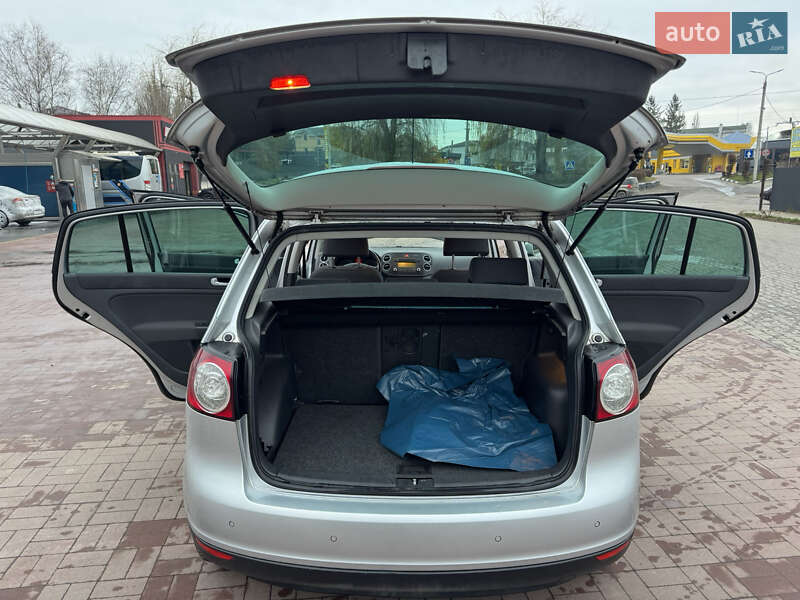 Хетчбек Volkswagen Golf Plus 2006 в Рівному