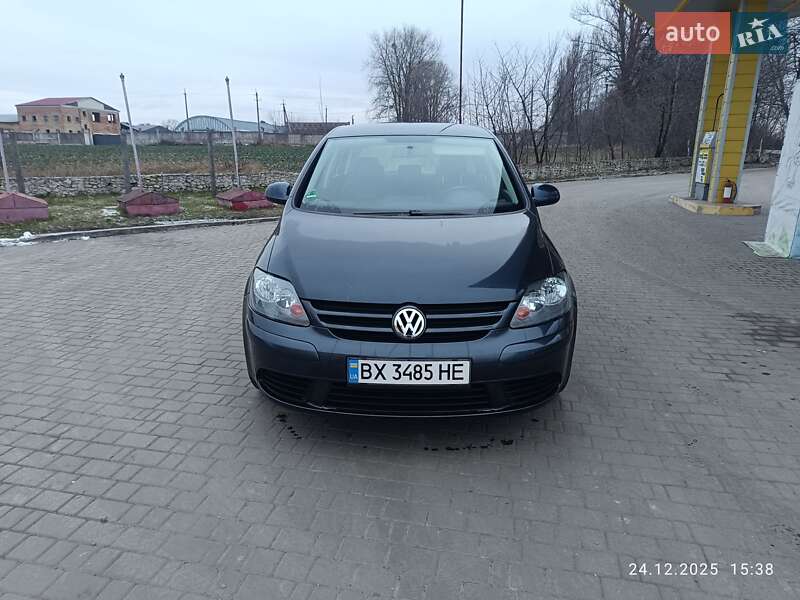 Хэтчбек Volkswagen Golf Plus 2006 в Городке