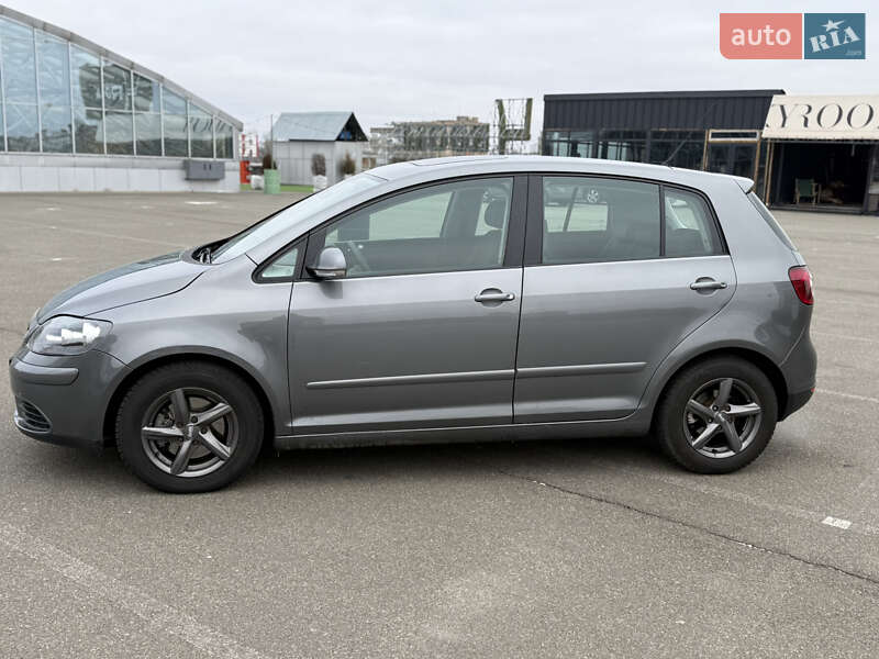 Хэтчбек Volkswagen Golf Plus 2005 в Киеве