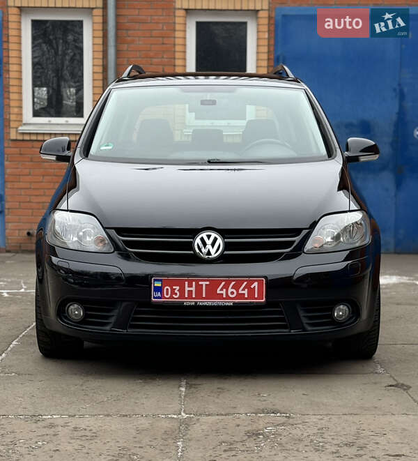Хетчбек Volkswagen Golf Plus 2008 в Лубнах