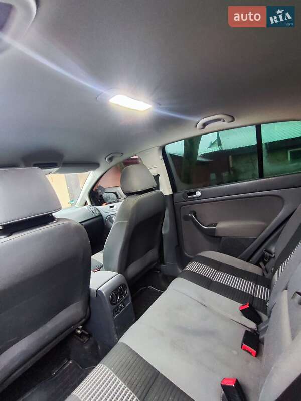 Хетчбек Volkswagen Golf Plus 2008 в Луцьку