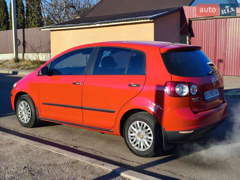 Хэтчбек Volkswagen Golf Plus 2008 в Хмельницком