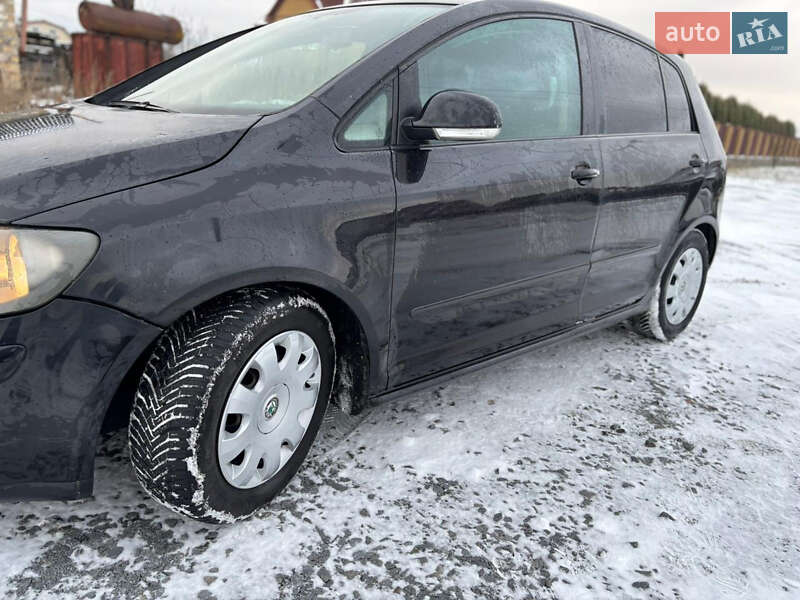 Хетчбек Volkswagen Golf Plus 2006 в Києві