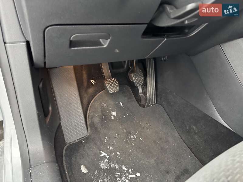 Хетчбек Volkswagen Golf Plus 2009 в Нововолинську