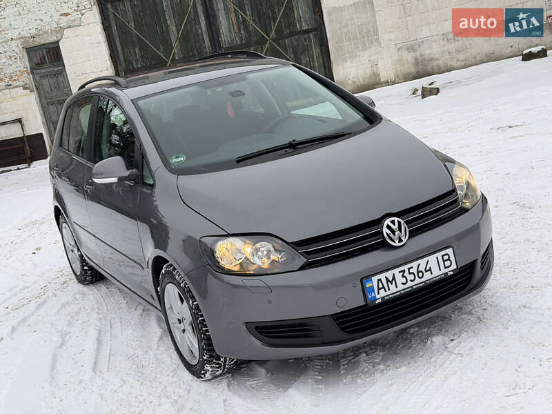 Хетчбек Volkswagen Golf Plus 2009 в Звягелі