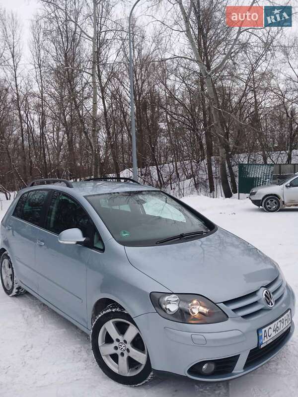 Хетчбек Volkswagen Golf Plus 2008 в Сумах