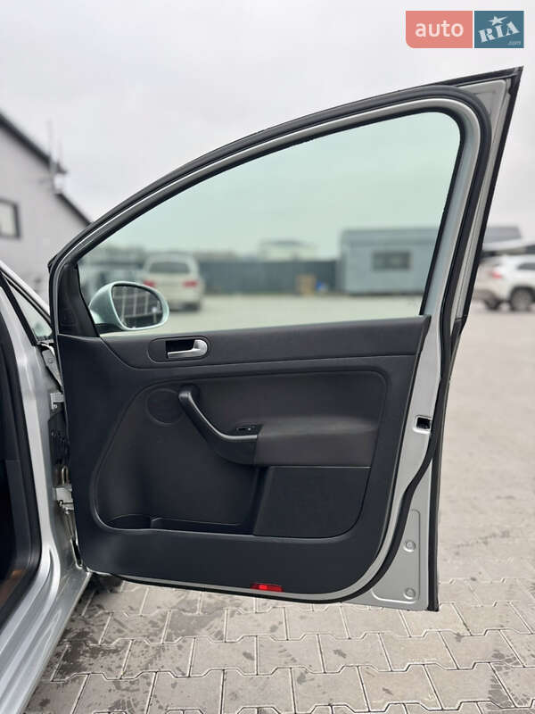 Хетчбек Volkswagen Golf Plus 2009 в Володимирі