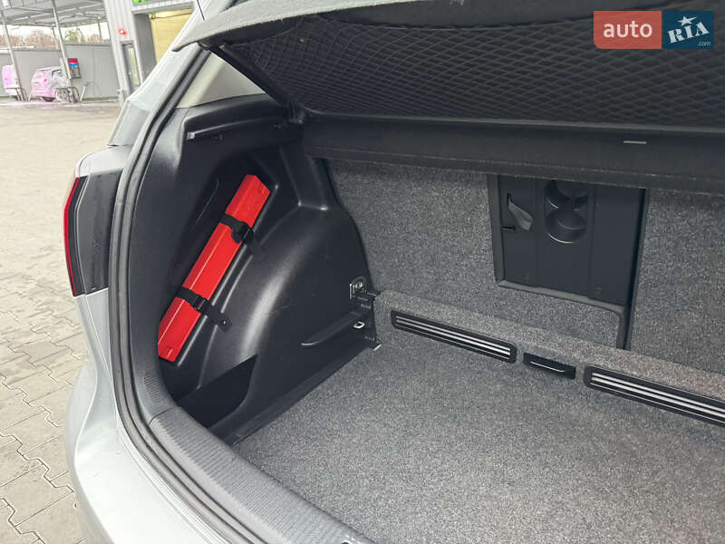 Хетчбек Volkswagen Golf Plus 2009 в Володимирі