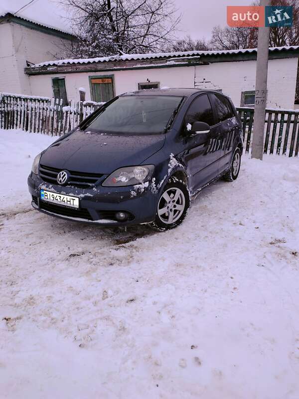 Хэтчбек Volkswagen Golf Plus 2008 в Лубнах