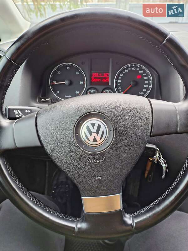 Хэтчбек Volkswagen Golf Plus 2008 в Лубнах