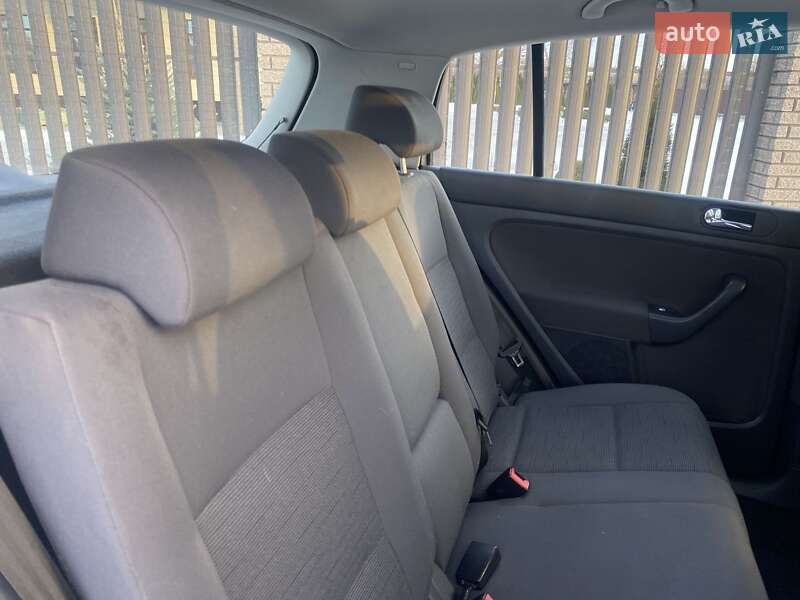 Хэтчбек Volkswagen Golf Plus 2006 в Вознесенске