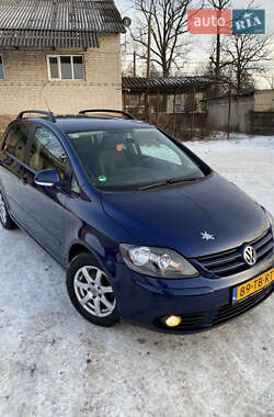 Хэтчбек Volkswagen Golf Plus 2008 в Киверцах