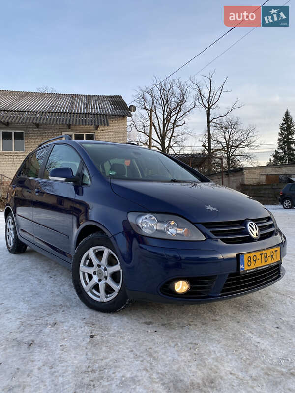 Хэтчбек Volkswagen Golf Plus 2008 в Киверцах фото 3 Хэтчбек Volkswagen Golf Plus 2008 в Киверцах