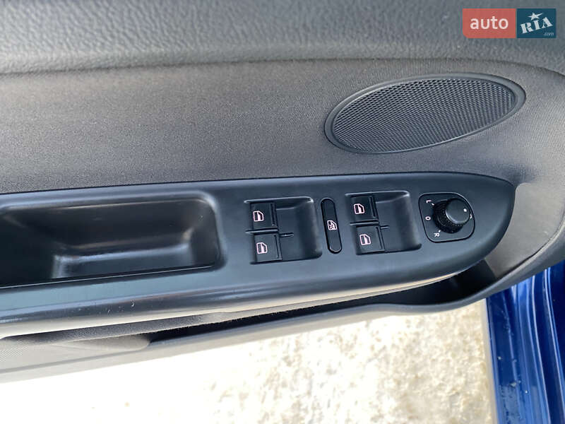 Хэтчбек Volkswagen Golf Plus 2008 в Киверцах фото 25 Хэтчбек Volkswagen Golf Plus 2008 в Киверцах