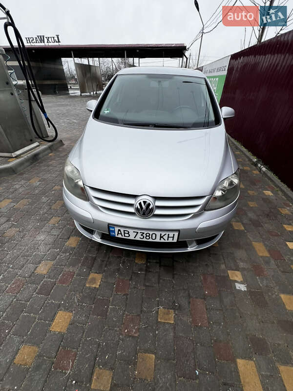 Хэтчбек Volkswagen Golf Plus 2006 в Николаеве