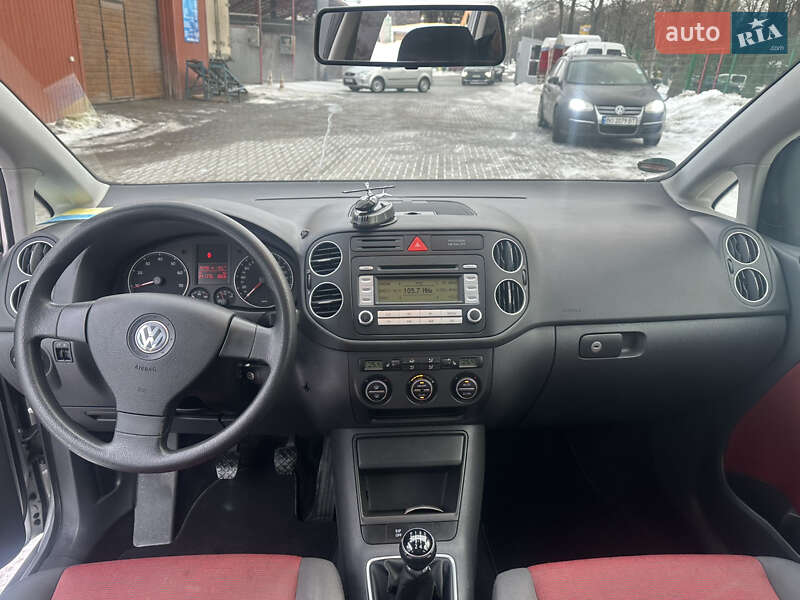 Хетчбек Volkswagen Golf Plus 2007 в Рівному