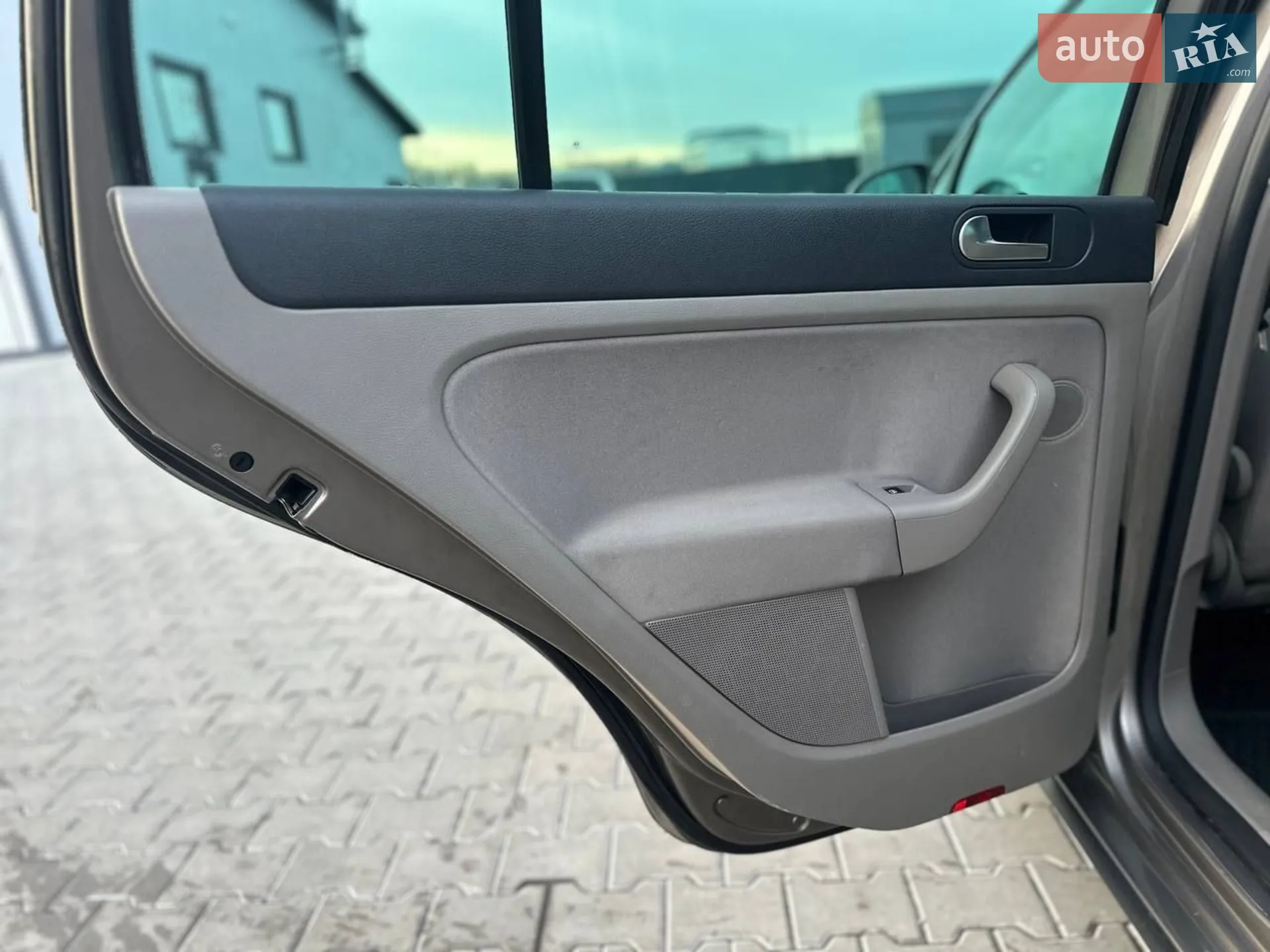 2011 Volkswagen Golf Plus - мініатюра 32