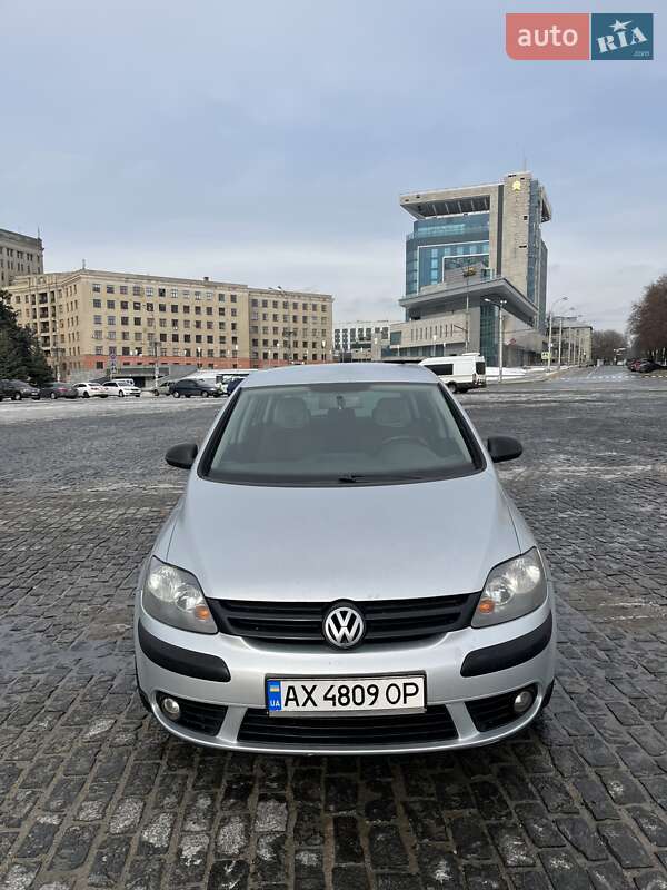 Хэтчбек Volkswagen Golf Plus 2008 в Харькове