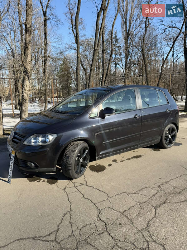 Хэтчбек Volkswagen Golf Plus 2006 в Киеве
