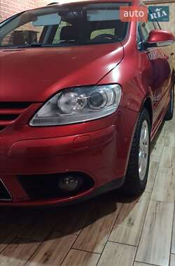 Хэтчбек Volkswagen Golf Plus 2008 в Барышевке