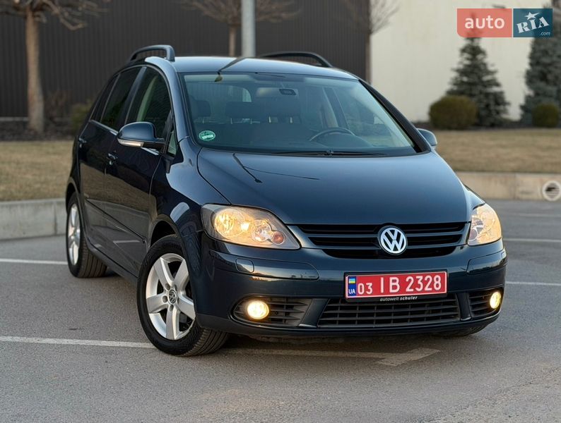 Хэтчбек Volkswagen Golf Plus 2008 в Запорожье