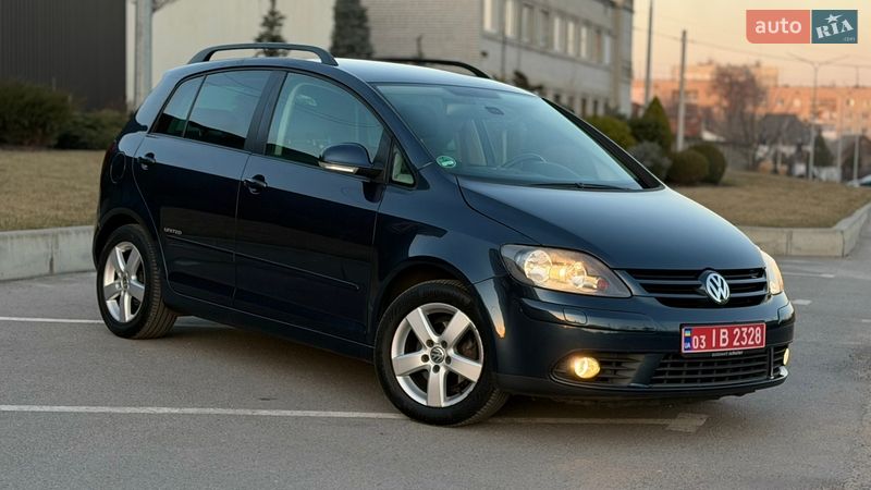 Хэтчбек Volkswagen Golf Plus 2008 в Запорожье